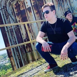 Meet your Posher, Zavien